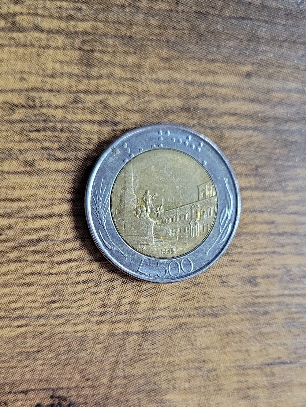 1985 Itailan 500 Lire Bimetallic - Gold/Silver Color